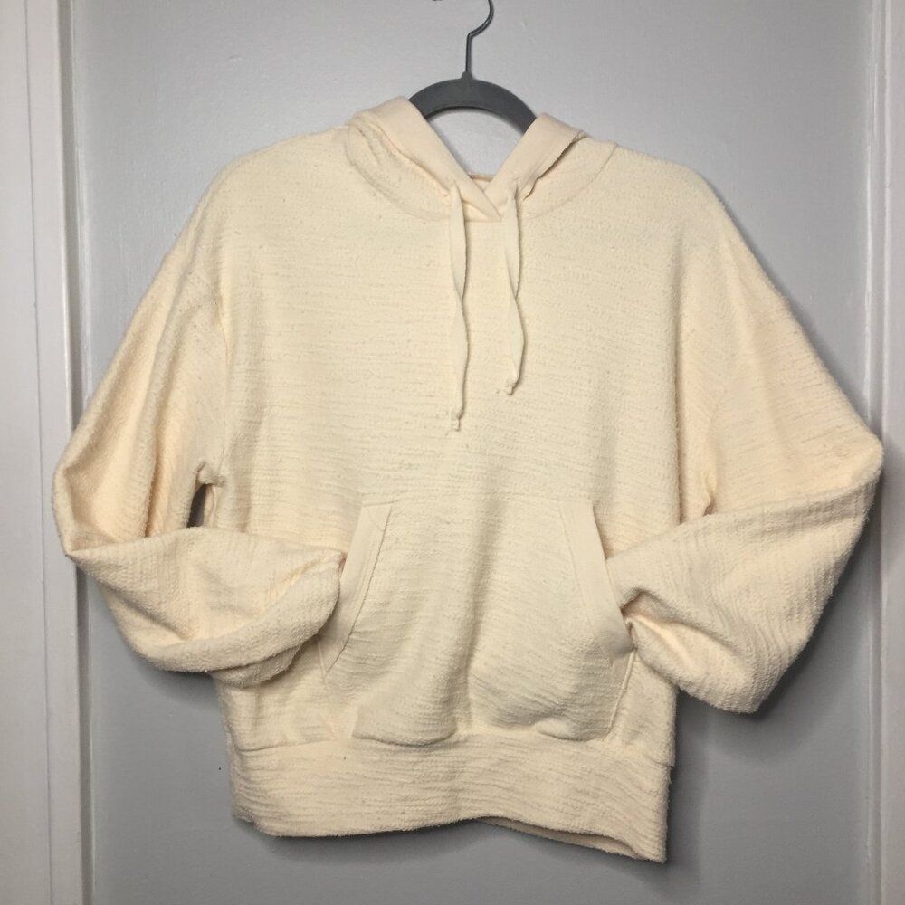 VIMMIA Women's Small Textured Hoodie with Front Pocket